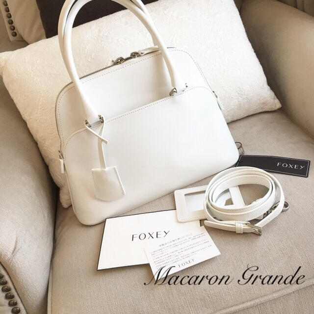 FOXEY(フォクシー)のフォクシー ♡Foxey マカロングランデ バック ¥176,000 レディースのバッグ(ハンドバッグ)の商品写真