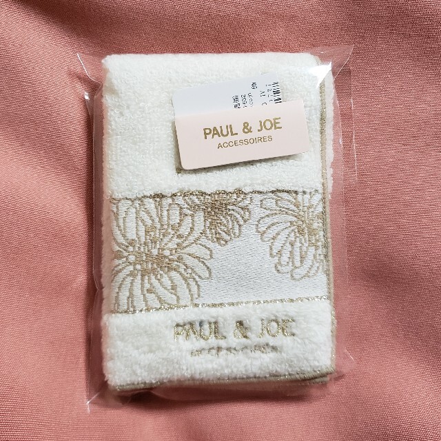 PAUL & JOE(ポールアンドジョー)の送料込☆PAUL & JOE　タオルハンカチ レディースのファッション小物(ハンカチ)の商品写真