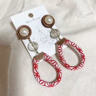 ちりめん紐の和風ピアス【02】ハンドメイド(ピアス)