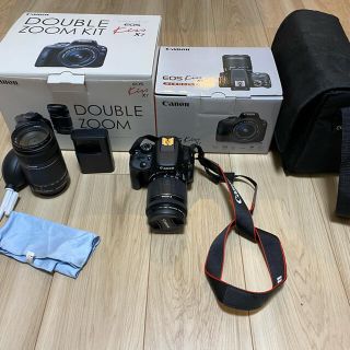 キヤノン(Canon)の⭐︎ナンシー様専用⭐︎ Canon EOS KISS X7 Wズームキット　(デジタル一眼)