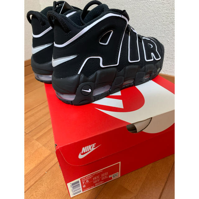 NIKE(ナイキ)のNIKE AIR MORE UPTEMPO メンズの靴/シューズ(スニーカー)の商品写真