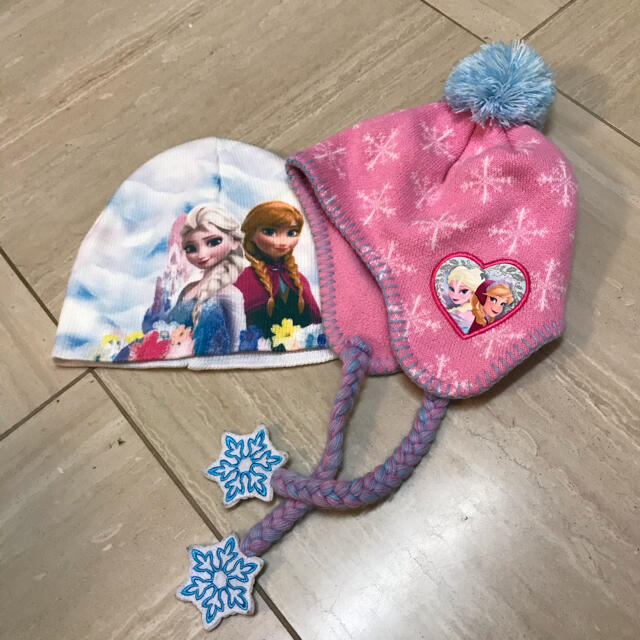 Disney(ディズニー)のニット帽　2セット　アナ雪 キッズ/ベビー/マタニティのこども用ファッション小物(帽子)の商品写真