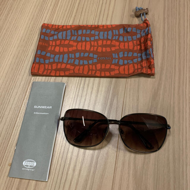 FOSSILサングラス 新品未使用