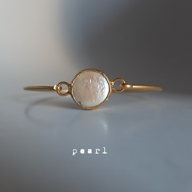 『Pearl』の世界でひとつの天然石ブレスレット レディースのアクセサリー(リング(指輪))の商品写真