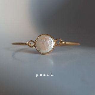 『Pearl』の世界でひとつの天然石ブレスレット(リング(指輪))