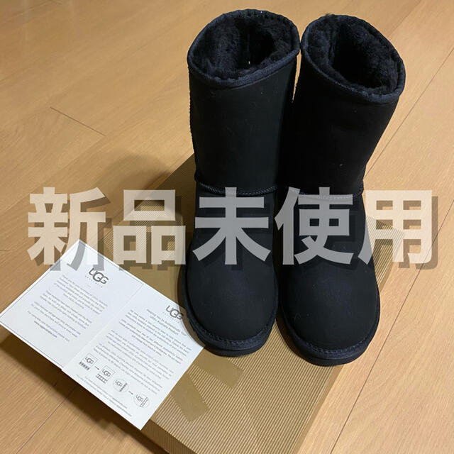 【UGG】W CLASSIC SHORT BLACK 7 (24cm)