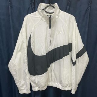 ナイキ(NIKE)のNIKE ジャンパー　Mサイズ(ナイロンジャケット)