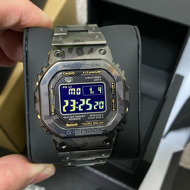 G-SHOCK(ジーショック)のgmw-b5000tcm-1JR 限定モデル メンズの時計(腕時計(デジタル))の商品写真