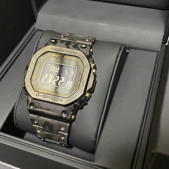 G-SHOCK(ジーショック)のgmw-b5000tcm-1JR 限定モデル メンズの時計(腕時計(デジタル))の商品写真