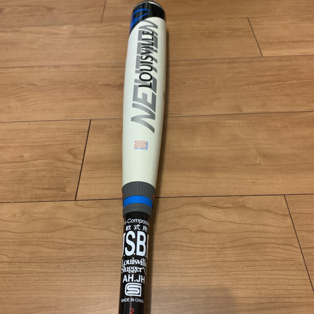 Louisville Slugger(ルイスビルスラッガー)のニュートロン スポーツ/アウトドアの野球(バット)の商品写真