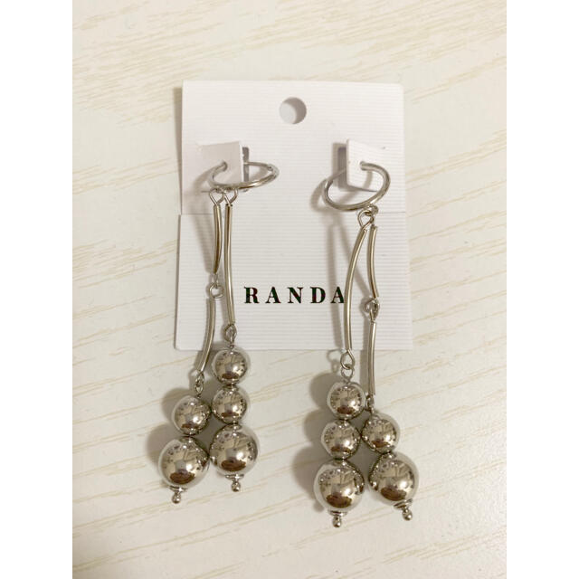 RANDA(ランダ)のRANDA イヤリング 新品未使用 レディースのアクセサリー(イヤリング)の商品写真