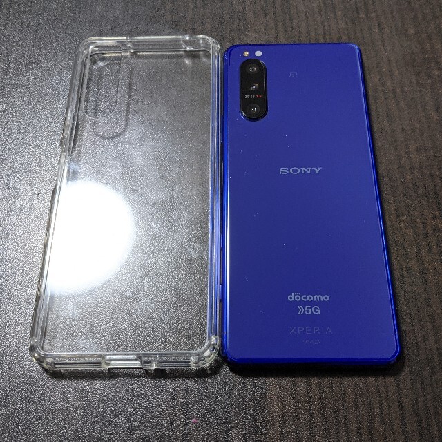 Xperia(エクスペリア)のxperia 5 ll ドコモ限定色パープル　超美品 スマホ/家電/カメラのスマートフォン/携帯電話(スマートフォン本体)の商品写真