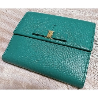 サルヴァトーレフェラガモ 財布(レディース)（グリーン・カーキ/緑色系 