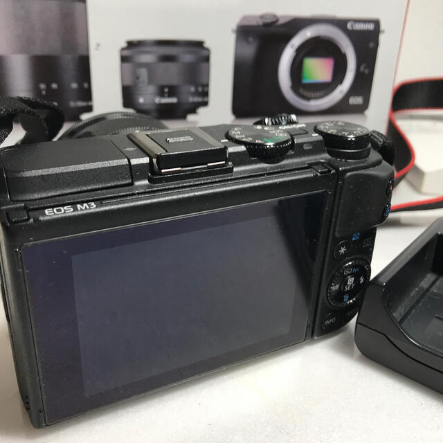 Canon eos m3 ダブルレンズキット ミラーレス一眼 Canon eos m3 ダブルレンズキット ミラーレス一眼