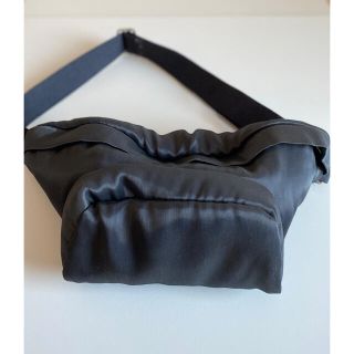 COS(ボディバッグ/ウエストポーチ)のフリマアイテム一覧 COS(ボディバッグ/ウエストポーチ)のフリマアイテム一覧
