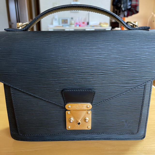 LOUIS VUITTON セカンドバック