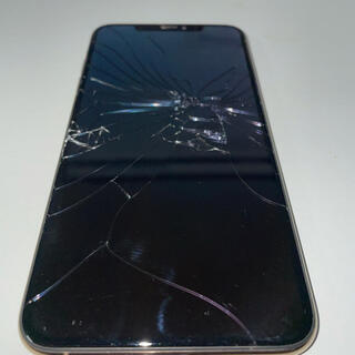 アイフォーン(iPhone)のiPhone XS MAX 256gb SIMフリー　画面割れ　週末値下げ中！！(スマートフォン本体)