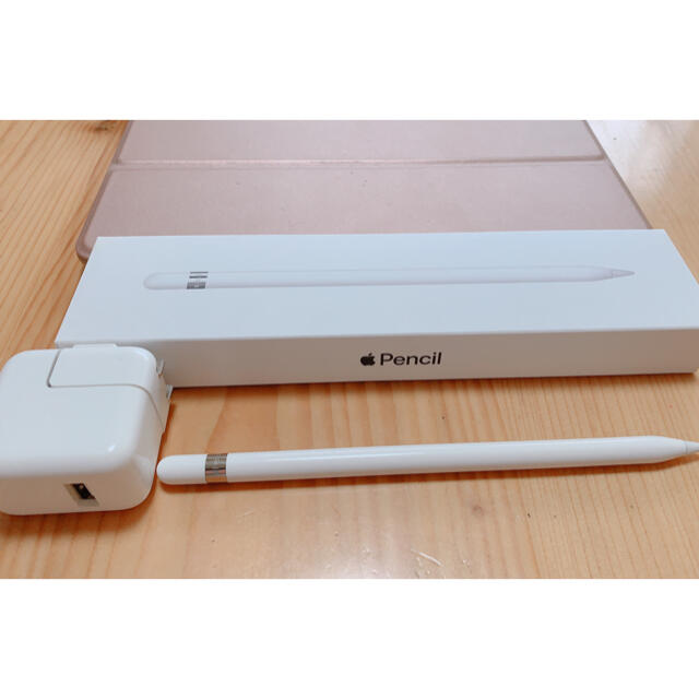 Apple(アップル)のiPad 6世代　128GB Apple Pencil 1世代　 スマホ/家電/カメラのPC/タブレット(タブレット)の商品写真