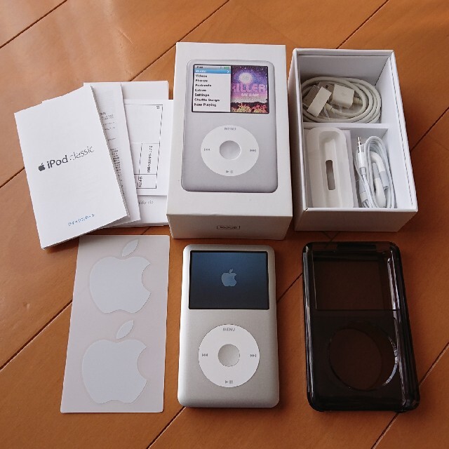 Apple(アップル)のApple iPod classic 160GB A1238 スマホ/家電/カメラのオーディオ機器(ポータブルプレーヤー)の商品写真