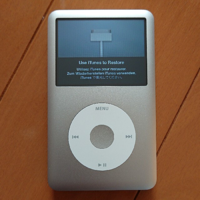 Apple(アップル)のApple iPod classic 160GB A1238 スマホ/家電/カメラのオーディオ機器(ポータブルプレーヤー)の商品写真