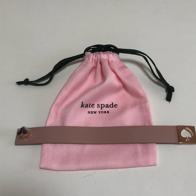 kate spade new york(ケイトスペードニューヨーク)のケイトスペード♤バックルブレスレット レディースのアクセサリー(ブレスレット/バングル)の商品写真