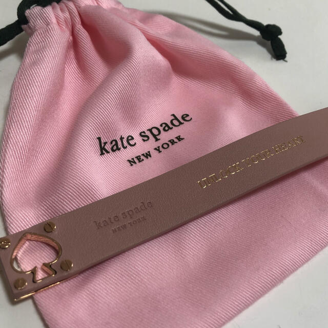 kate spade new york(ケイトスペードニューヨーク)のケイトスペード♤バックルブレスレット レディースのアクセサリー(ブレスレット/バングル)の商品写真