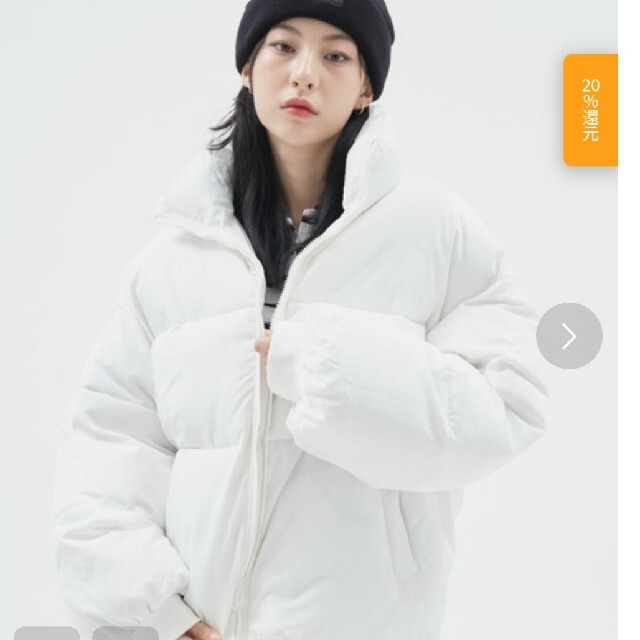 fekete　ダウンジャケット　白　韓国ブランド　ストリートファッション レディースのジャケット/アウター(ダウンジャケット)の商品写真