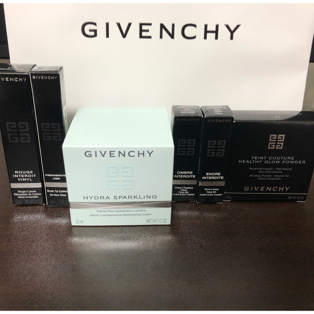 新品☆GIVENCHY　化粧品　福袋　2021　抜き取りなし