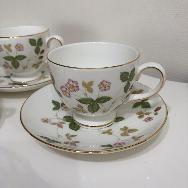 WEDGWOODウェッジウッド☆ワイルドストロベリー☆ティーカップ-