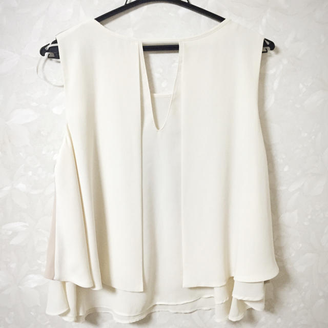 ZARA(ザラ)の美品ZARA キレイめTOPS レディースのトップス(カットソー(半袖/袖なし))の商品写真