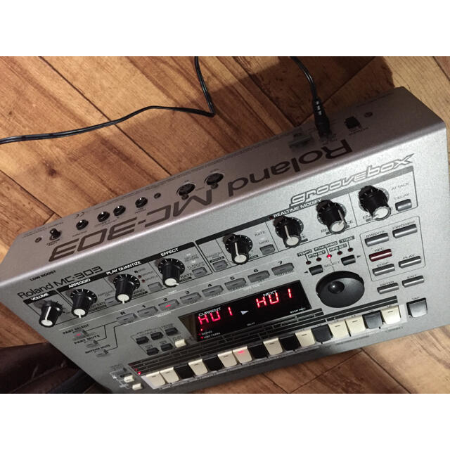 roland mc-303 美品 グルーヴボックス 作曲 - キーボード/シンセサイザー