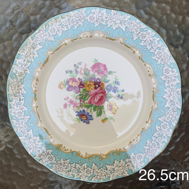 ROYAL ALBERT(ロイヤルアルバート)のロイヤル　アルバート　プレート　26.5cm インテリア/住まい/日用品のキッチン/食器(食器)の商品写真