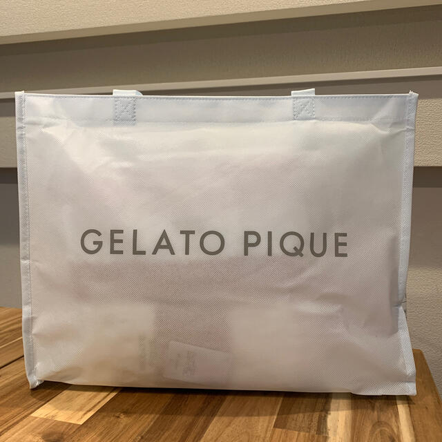 gelato pique(ジェラートピケ)の【新品抜き取り無し】2021ジェラートピケ福袋 通常版ピンク レディースのルームウェア/パジャマ(ルームウェア)の商品写真