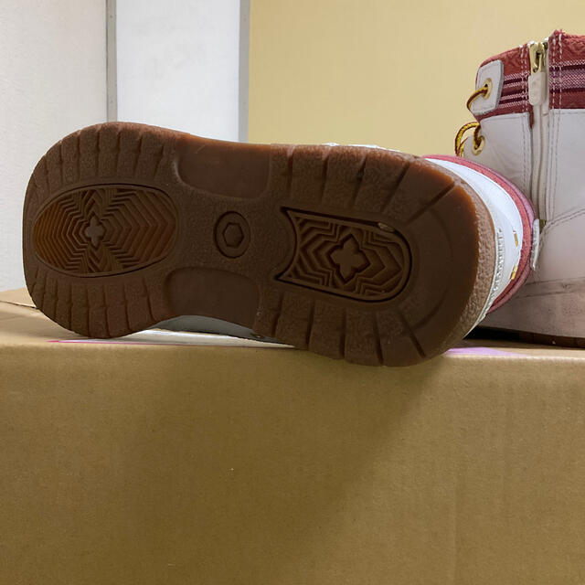 Timberland(ティンバーランド)のティンバーランド サイドジップブーツ ブリジットン ホワイト 26センチ メンズの靴/シューズ(ブーツ)の商品写真
