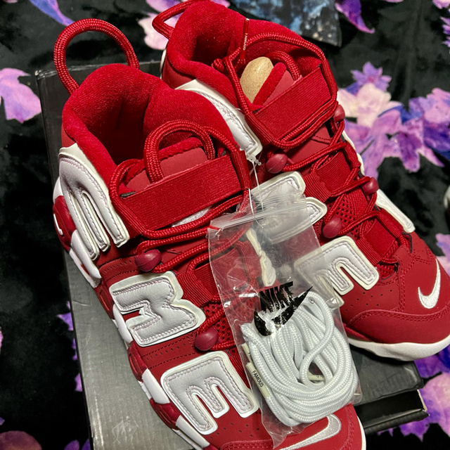 スニーカー supreme×NIKEモアテン 通販限定品 tripkicks.com