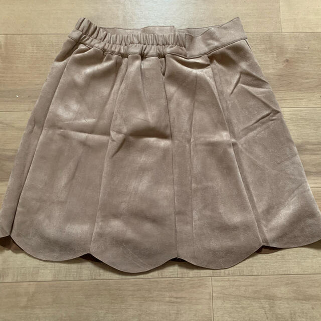 EMSEXCITE(エムズエキサイト)のエムズエキサイト　スエード　ボタンスカート レディースのスカート(ひざ丈スカート)の商品写真
