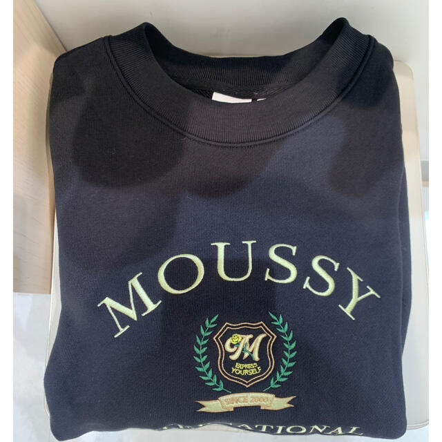 moussy エンブレムプルオーバー ブラック | www.innoveering.net