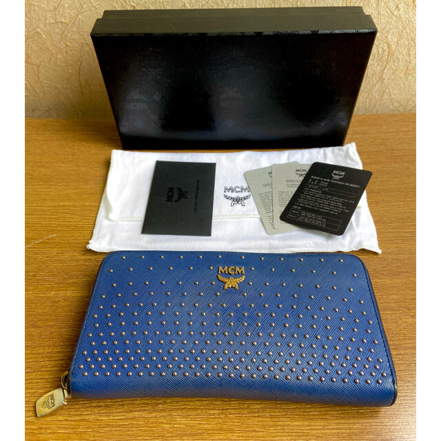 MCM(エムシーエム)のMCM レザー長財布 レディースのファッション小物(財布)の商品写真