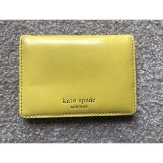 ケイトスペードニューヨーク(kate spade new york)のkate spade ケイトスペード　定期入れ　名刺入れ　イエロー(名刺入れ/定期入れ)