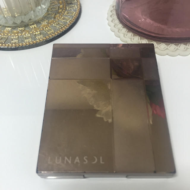 LUNASOL(ルナソル)のひなっぴー♬送料込様専用❤️ コスメ/美容のベースメイク/化粧品(アイシャドウ)の商品写真