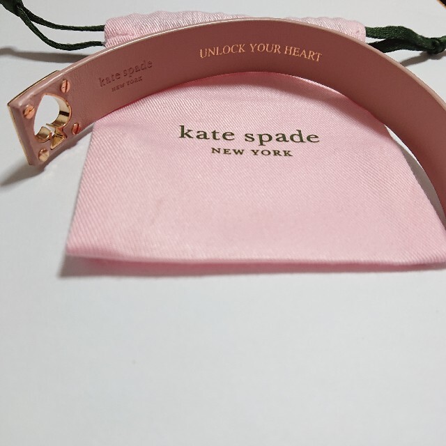 kate spade new york(ケイトスペードニューヨーク)のkate spade ニコラ バングル レディースのアクセサリー(ブレスレット/バングル)の商品写真