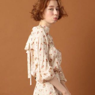 デイシー(deicy)の<専用出品>deicy♡花柄ブラウス(シャツ/ブラウス(長袖/七分))