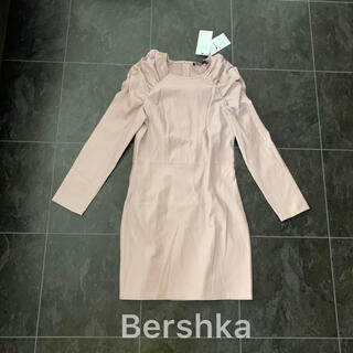 ベルシュカ(Bershka)の新品未使用タグ付♡Bershkaフェイクレザーワンピース(ミニワンピース)