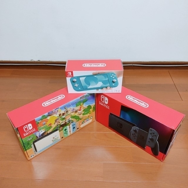 Nintendo Switch(ニンテンドースイッチ)の【新品3台セット+おまけ】switch2台/lite1台 +amiboカード   エンタメ/ホビーのゲームソフト/ゲーム機本体(家庭用ゲーム機本体)の商品写真