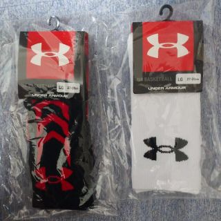 アンダーアーマー(UNDER ARMOUR)のアンダーアーマー バスケット ソックス 白黒(バスケットボール)