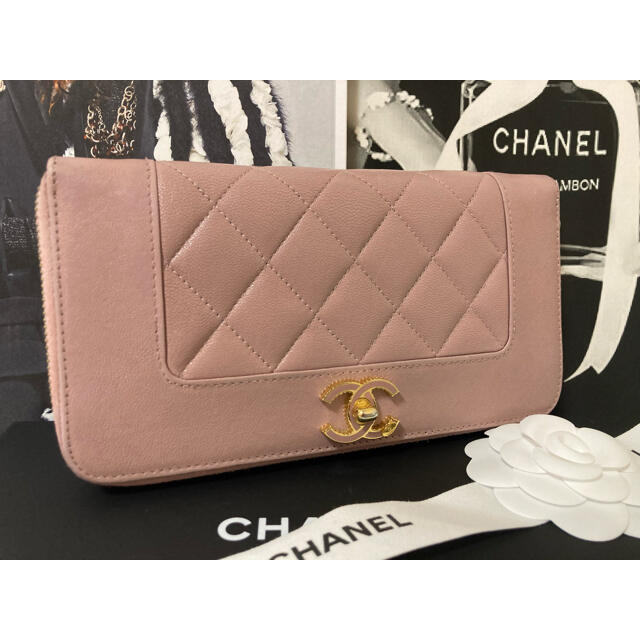 CHANEL シャネル マドモアゼル マトラッセ ラウンドジップ 長財布 - 財布