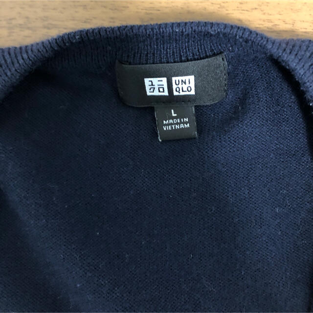 UNIQLO(ユニクロ)のユニクロ　メンズセーター　ネイビー　L Ｖネック メンズのトップス(ニット/セーター)の商品写真