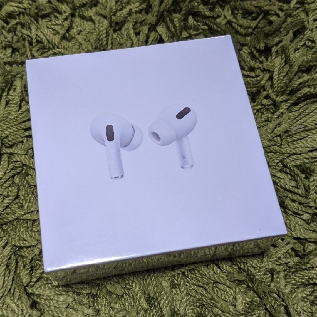 Apple(アップル)の【国内正規品】airpods pro Apple MWP22J/A スマホ/家電/カメラのオーディオ機器(ヘッドフォン/イヤフォン)の商品写真