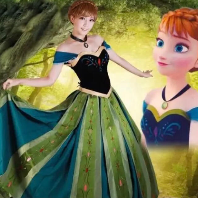 Disney(ディズニー)の【セール】アナ雪　戴冠式ドレス エンタメ/ホビーのコスプレ(衣装)の商品写真