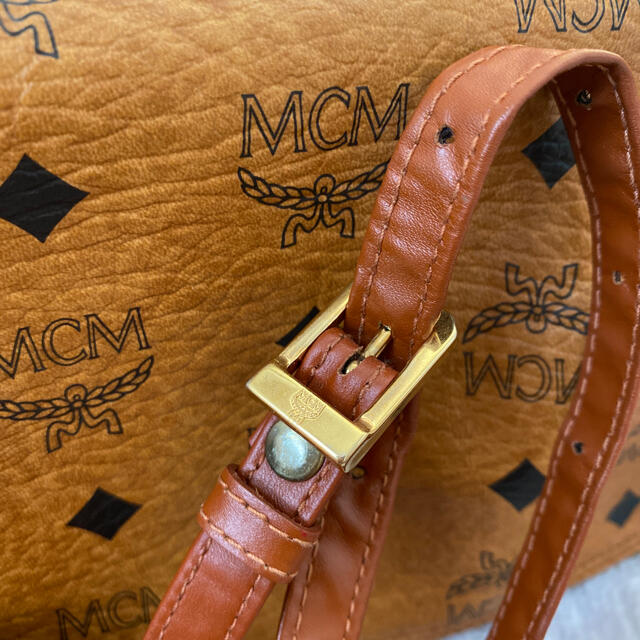 MCM ショルダーバッグショルダーバッグ